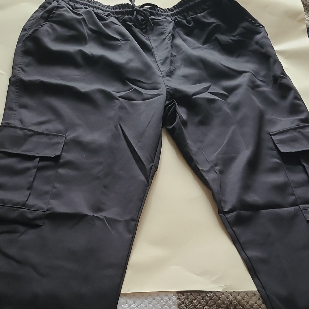 Black Cargo Pants with Utility Design and Matte Finish